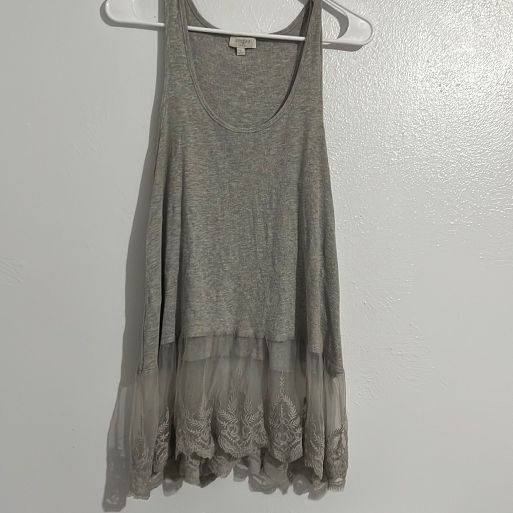 Grey tank top
